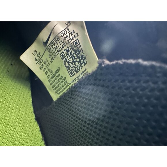 Nike Mercurial Vapor 15 Academy Soccer Cleats Size 4.5Y Black/Yellow Lightweight - Picture 5 of 8